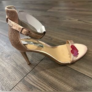 Gorgeous INC jeweled pump